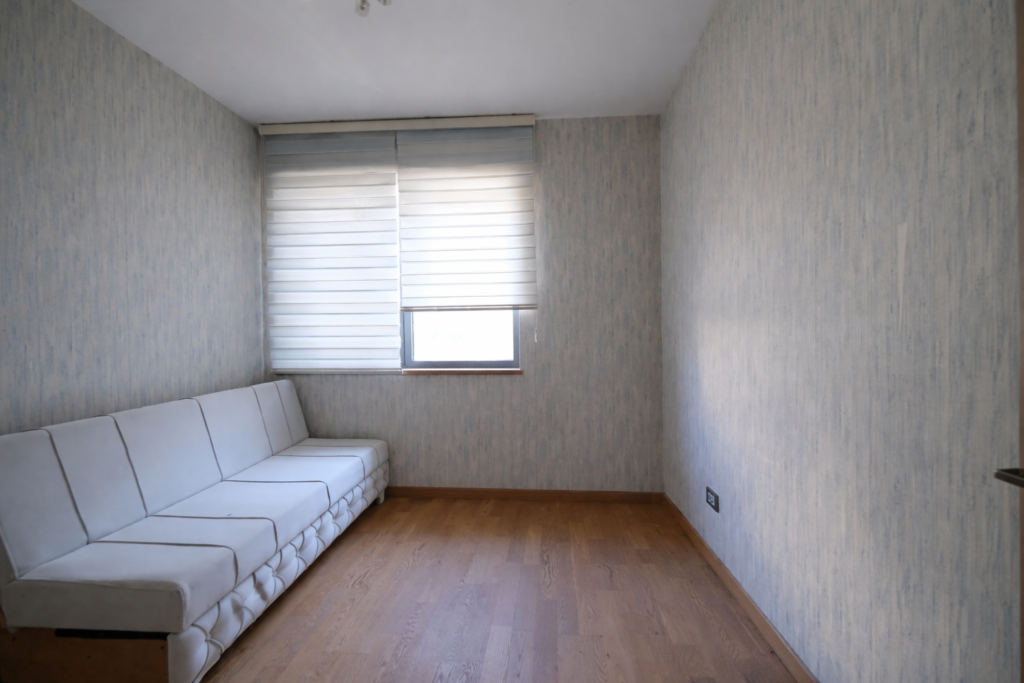 zekeriyaköy kiralık 3+1 teras dublex güvenlikli